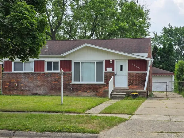 28741 Kathryn Street, GardenCity, MI 48135