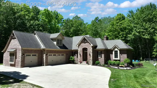 3957 Mill Lake Road, LakeOrion, MI 48360