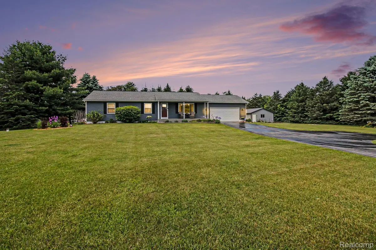 10186 Converse Road, Fowlerville, MI 48836 - #1