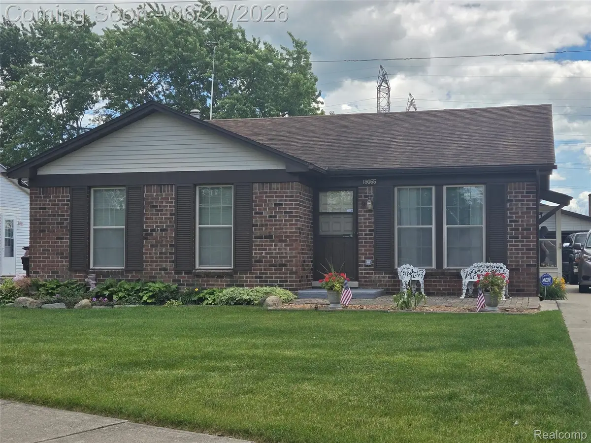 19055 Hyde Park Drive, Trenton, MI 48183 - #1