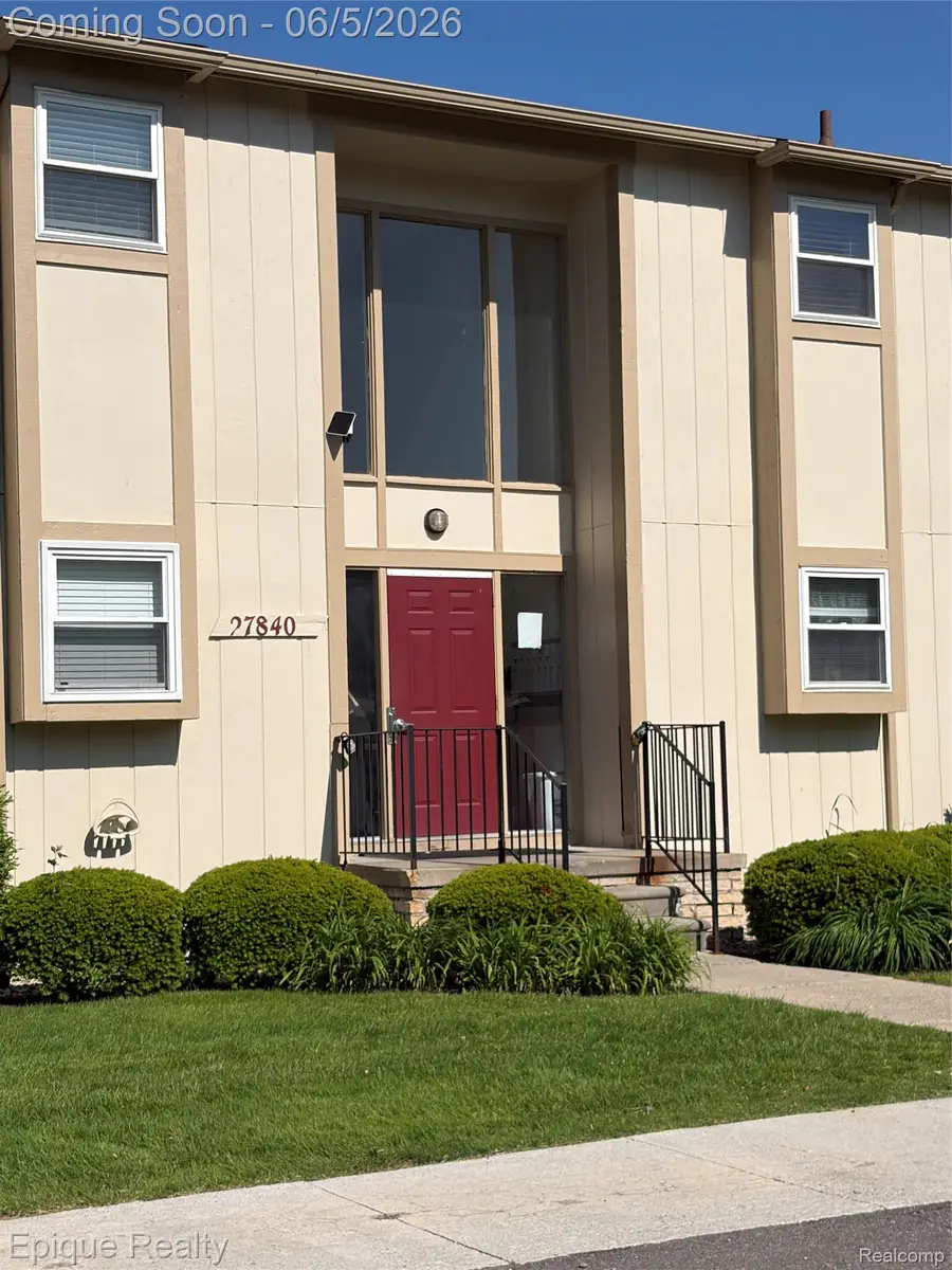 27840 Berrywood Lane #14, Farmington, MI 48334 - #2