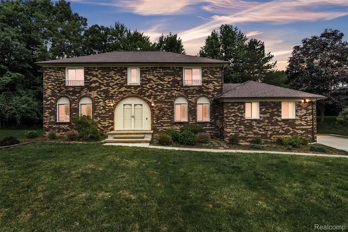 5310 Pond Bluff Drive, West Bloomfield, MI 48323 - #1
