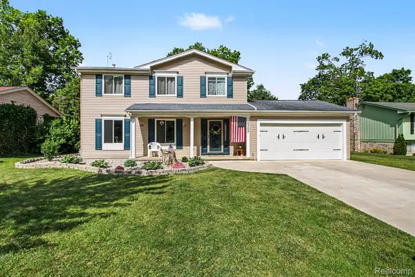 5302 Mill Wheel Drive, GrandBlanc, MI 48439