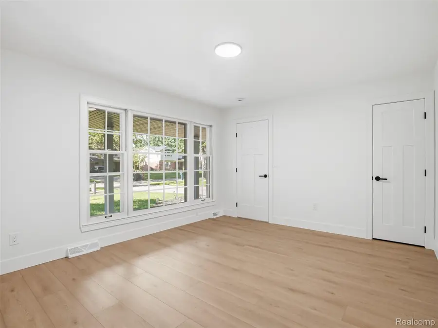 30301 Spring River Drive, Southfield, MI 48076 - #2