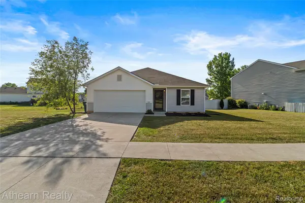 595 Rockway Drive, Linden, MI 48451