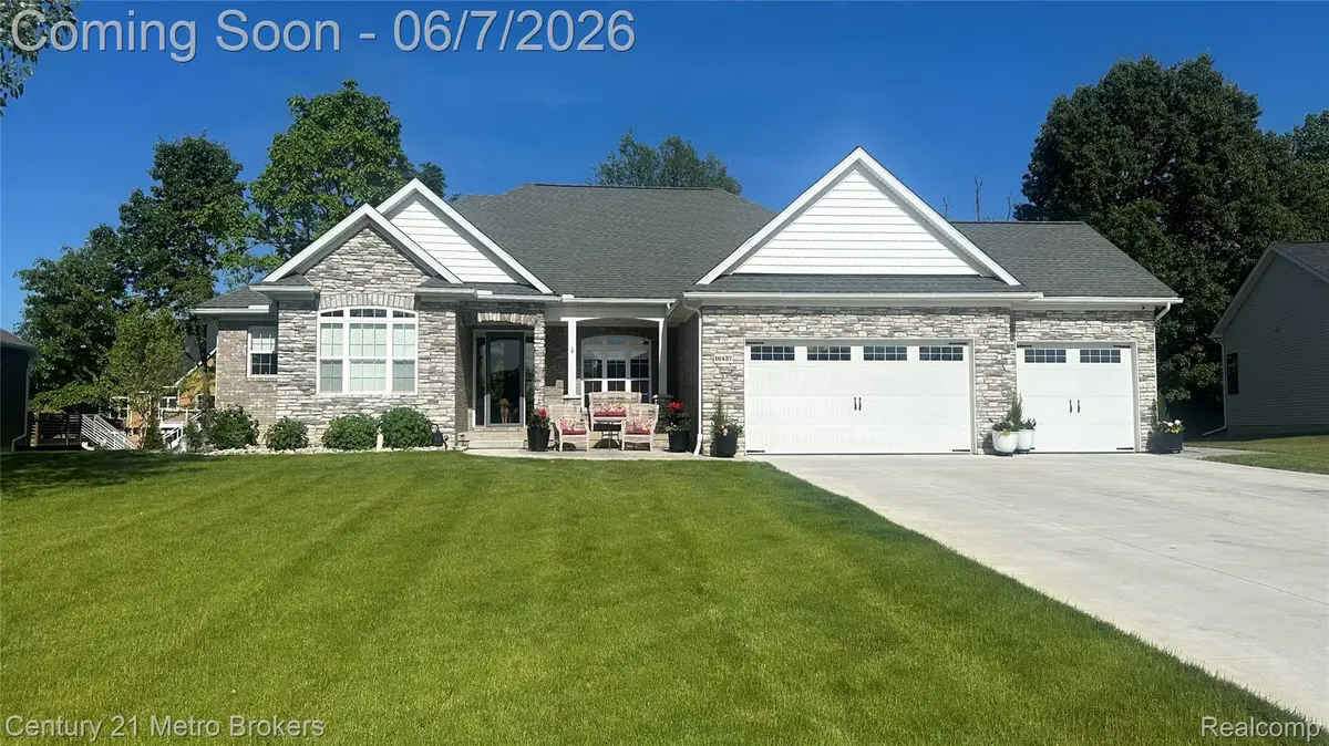 16437 Sleepy Hollow Drive, Fenton, MI 48430 - #1