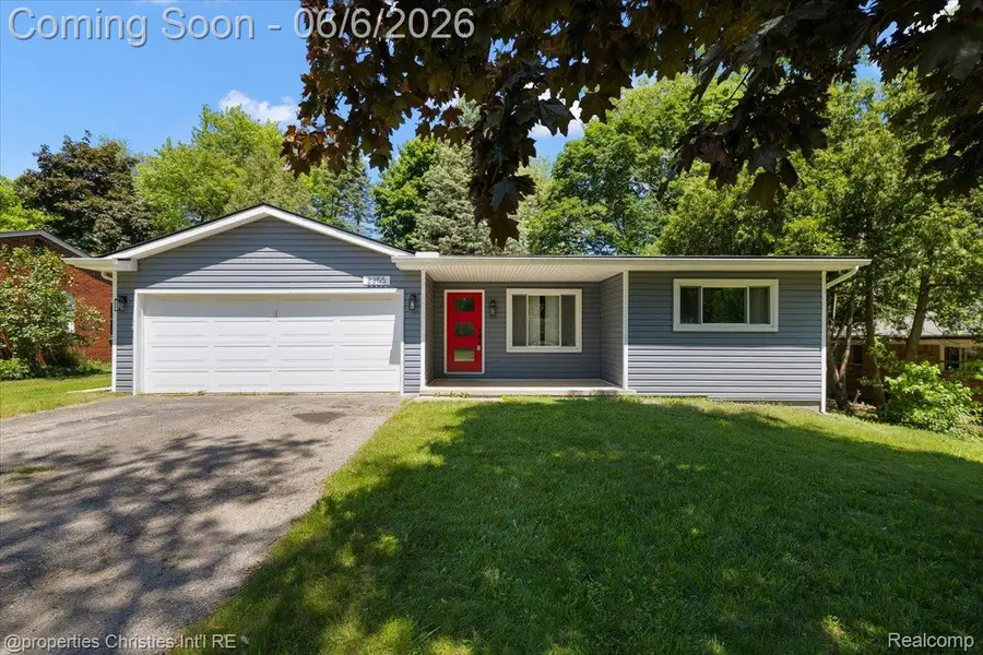 2255 Bedford Road, Bloomfield, MI 48302 - #2