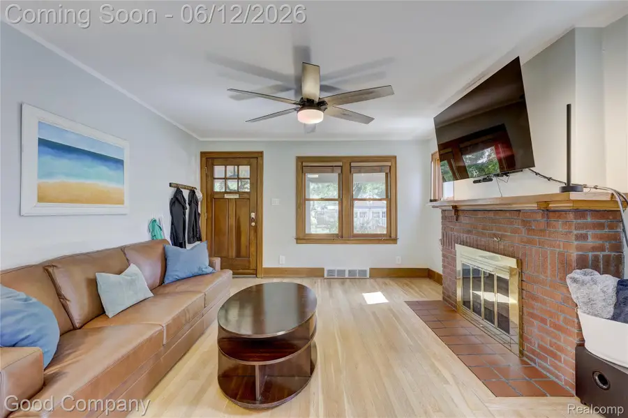 419 E 5th Street, Royal Oak, MI 48067 - #2