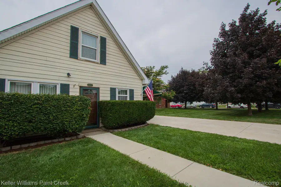 17501 Clarann Street, Melvindale, MI 48122 - #2