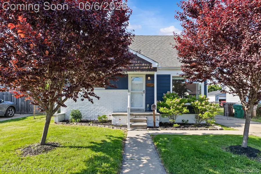 28952 Bridge Street, Garden City, MI 48135 - #2
