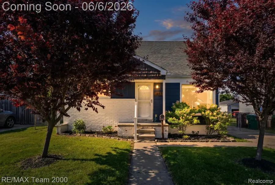 28952 Bridge Street, Garden City, MI 48135 - #3