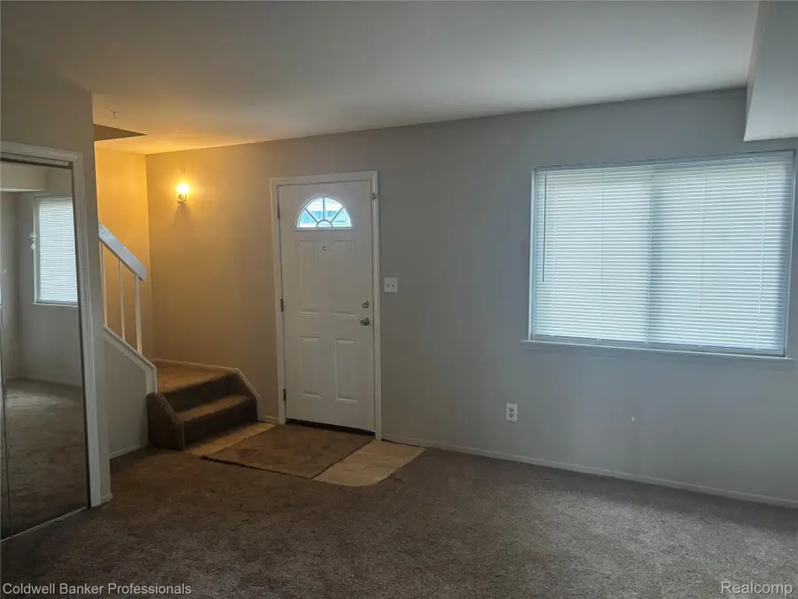 41223 S Woodbury Green Drive, Belleville, MI 48111 - #2