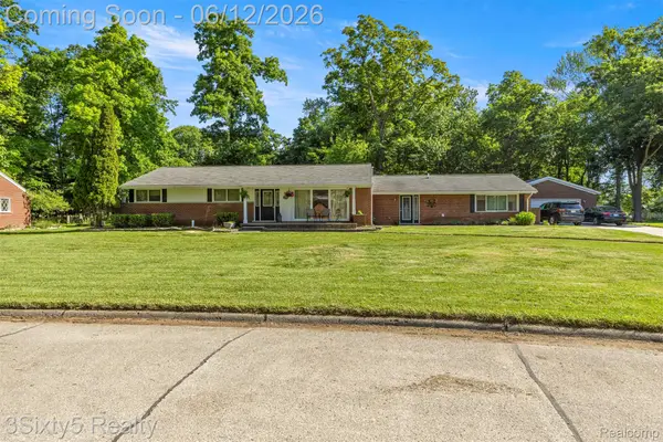 7714 Bournemouth Avenue, GrosseIle, MI 48138