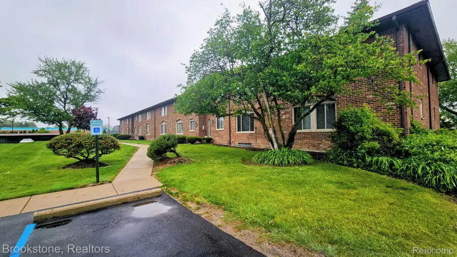19601 W 12 Mile Road #204, Southfield, MI 48076 - #3