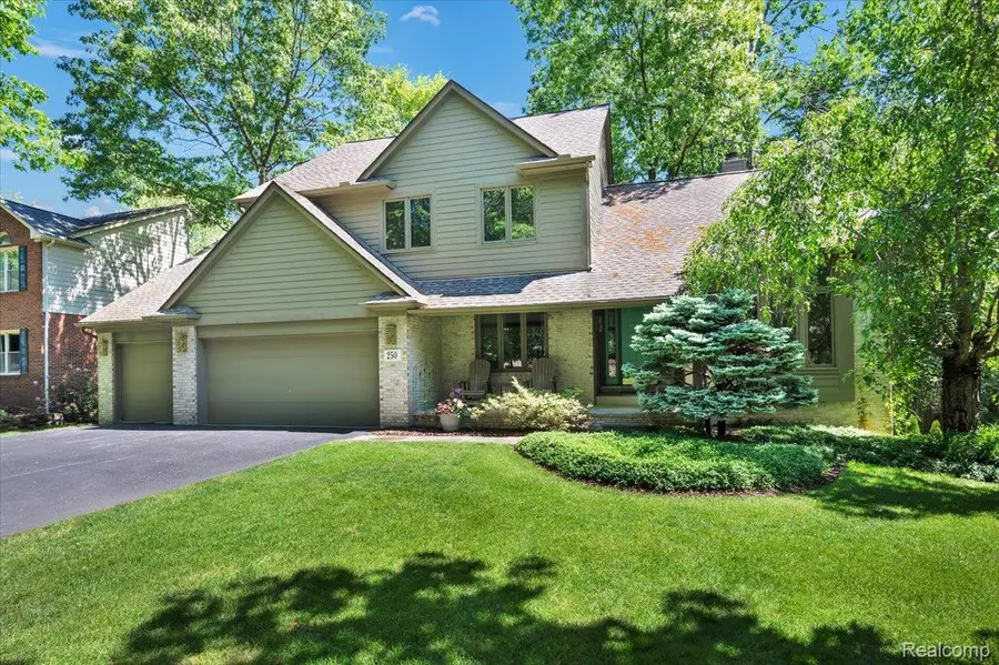 250 Woodcreek Court, Commerce, MI 48390 - #2