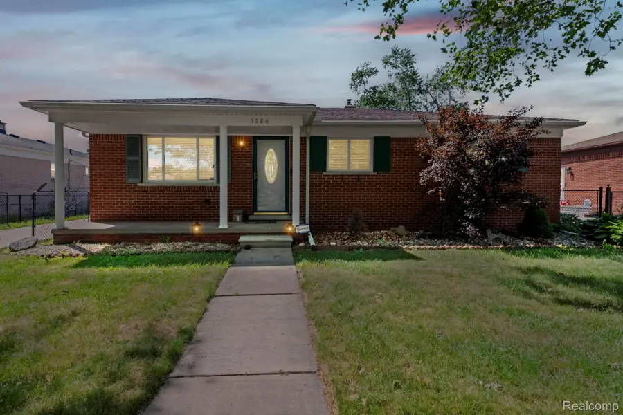 1584 Marion Avenue, Lincoln Park, MI 48146 - #2