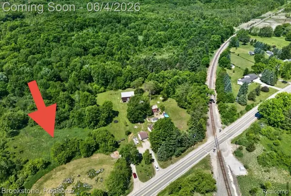 9449 & 9437 Andersonville Road, Clarkston, MI 48346