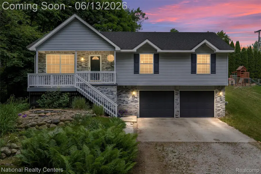 7451 Garland Avenue, Brighton, MI 48116 - #2