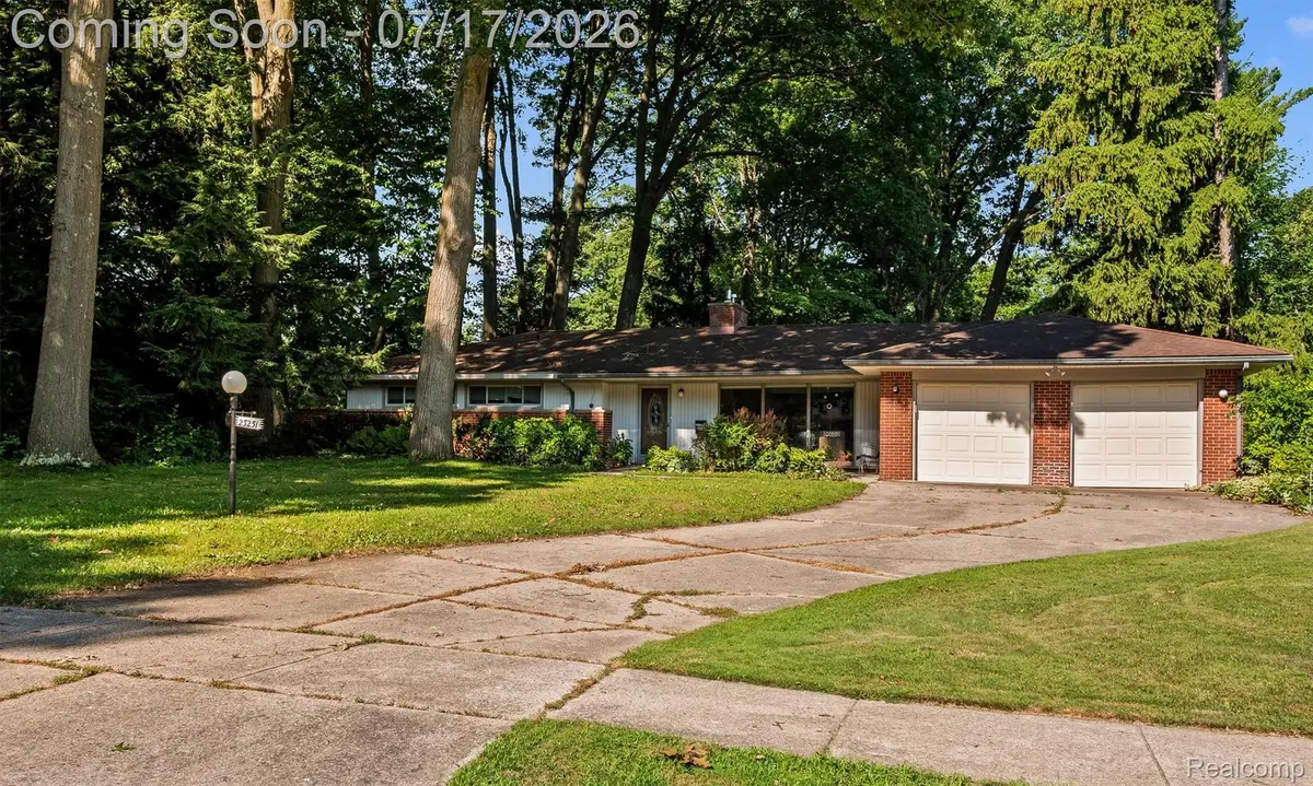 23251 Cass Avenue, Farmington, MI 48335 - #1