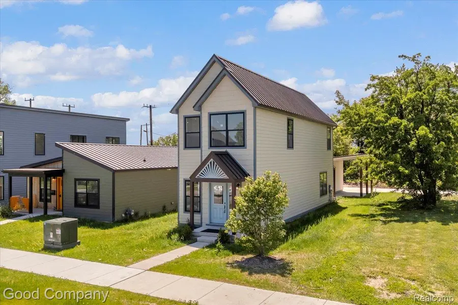 2827 16th Street, Detroit, MI 48216 - #2