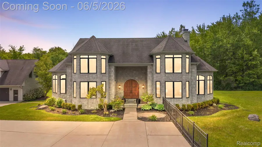 62502 Wayfaring Road, Ray, MI 48096 - #2