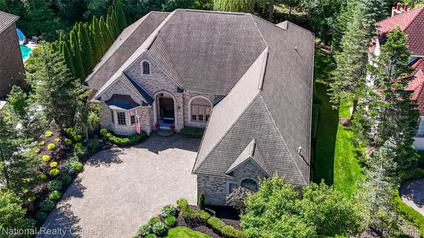 32407 Maria Court, Livonia, MI 48152