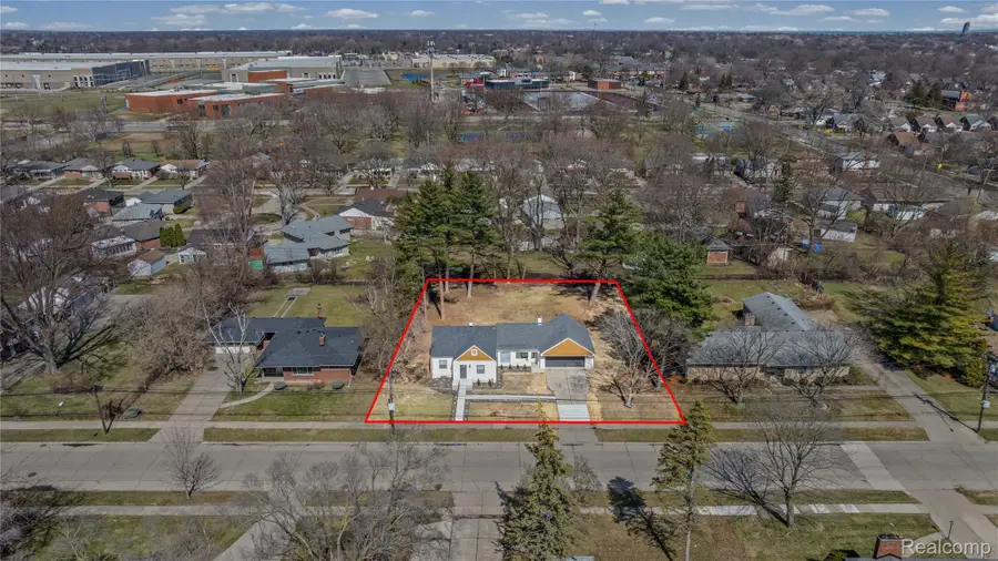 19133 Huntington Avenue, Harper Woods, MI 48225 - #2