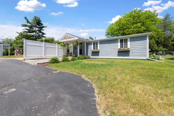 1570 Tamson Street, WestBloomfield, MI 48324