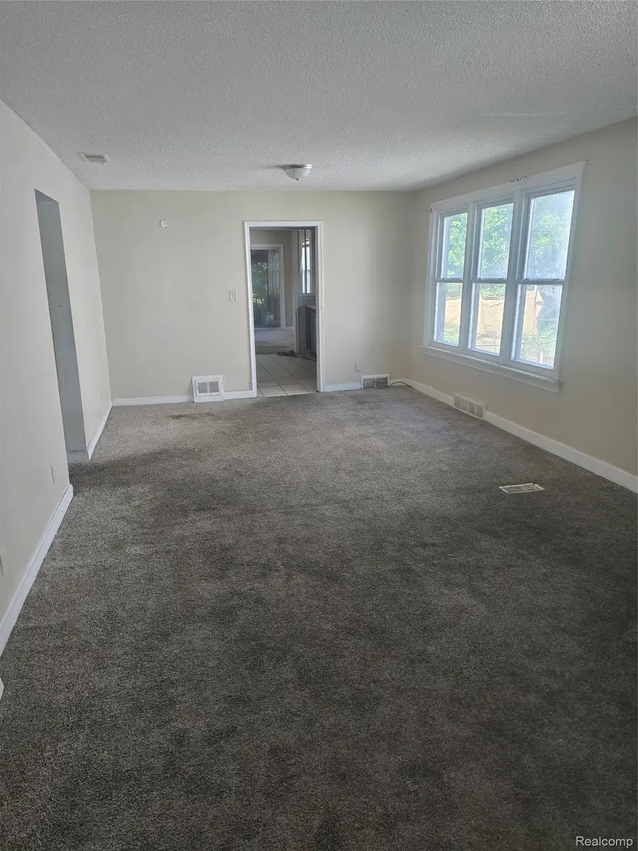 4128 Huron, Dearborn Heights, MI 48125 - #2