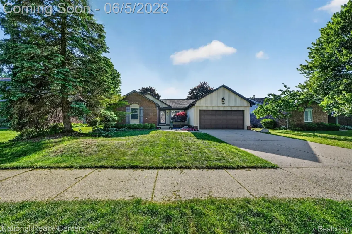 5069 Prentis Drive, Troy, MI 48085 - #1