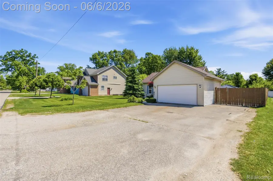 11293 Delano Street, Romulus, MI 48174 - #2
