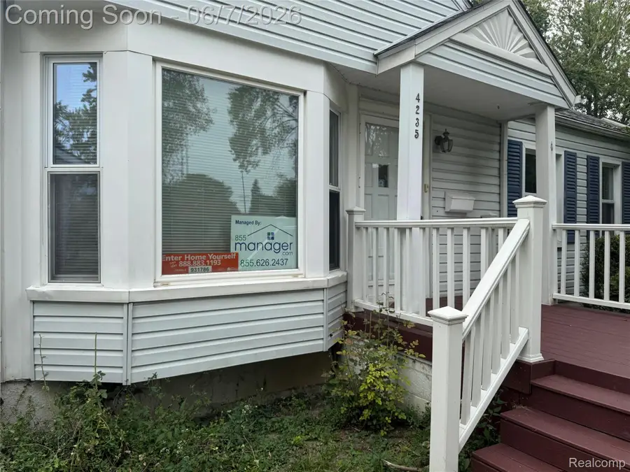 4235 Buckingham Avenue, Berkley, MI 48072 - #3
