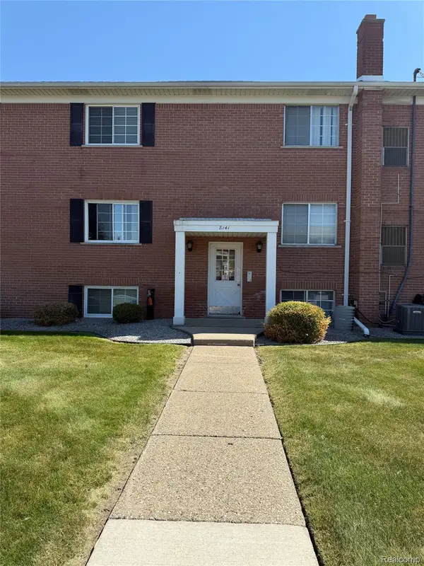 47630 Van Dyke Ave Denwood, SterlingHeights, MI 48312