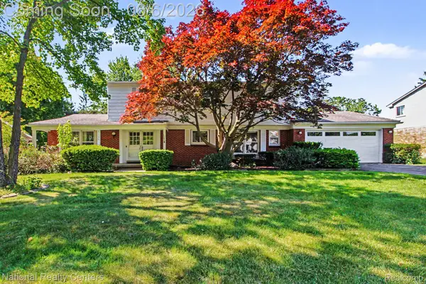 5535 Pembury Lane, WestBloomfield, MI 48322