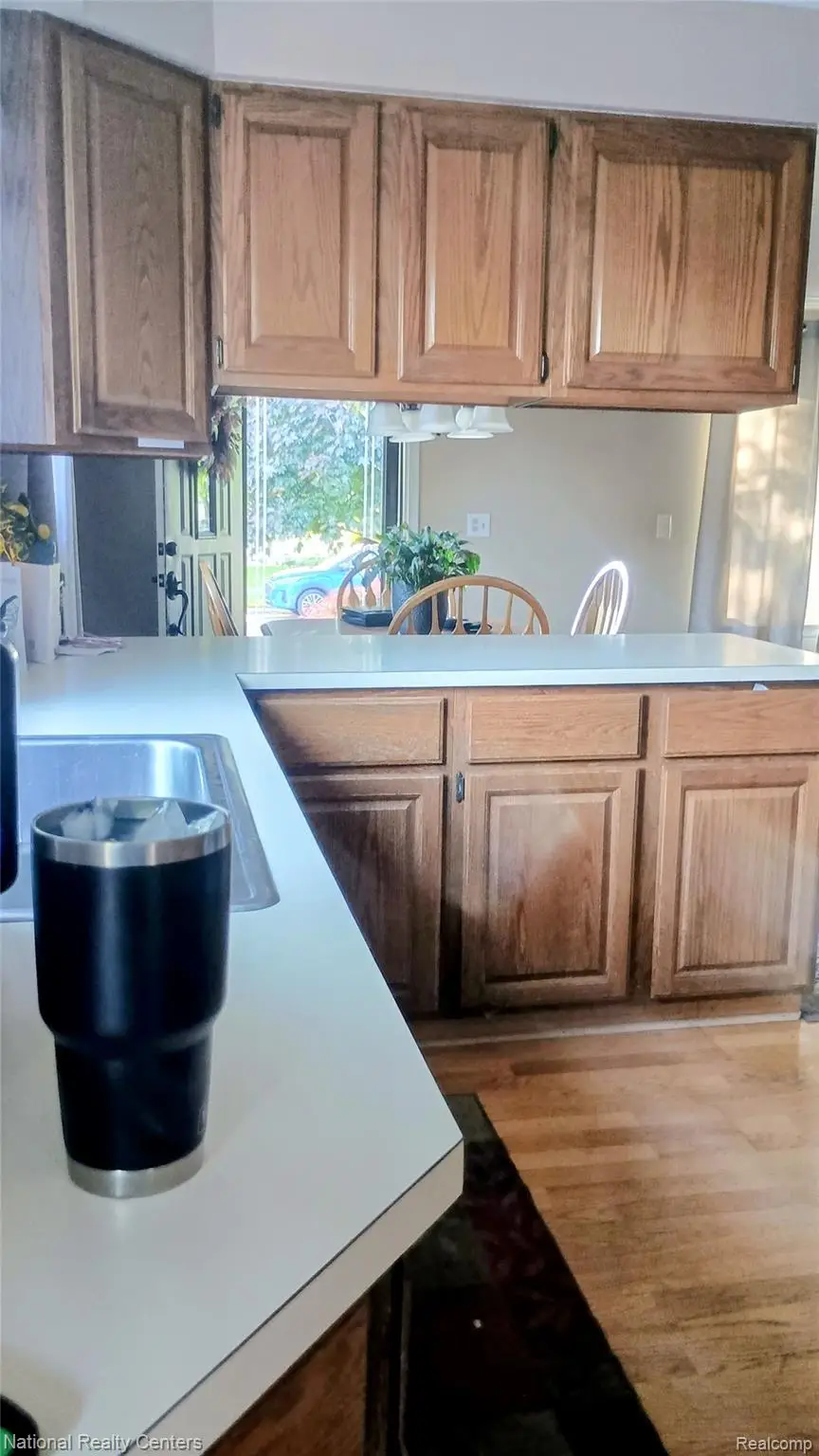 5635 Clippert Street, Dearborn Heights, MI 48125 - #2