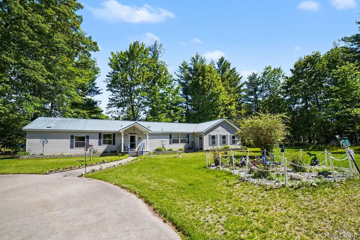 4772 S Bard Road, Beaverton, MI 48612 - #1
