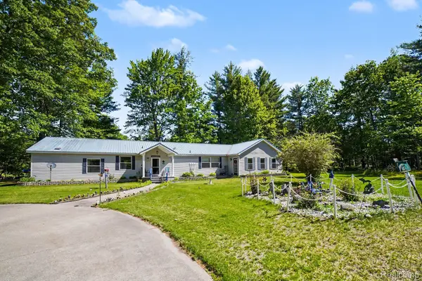 4772 S Bard Road, Beaverton, MI 48612