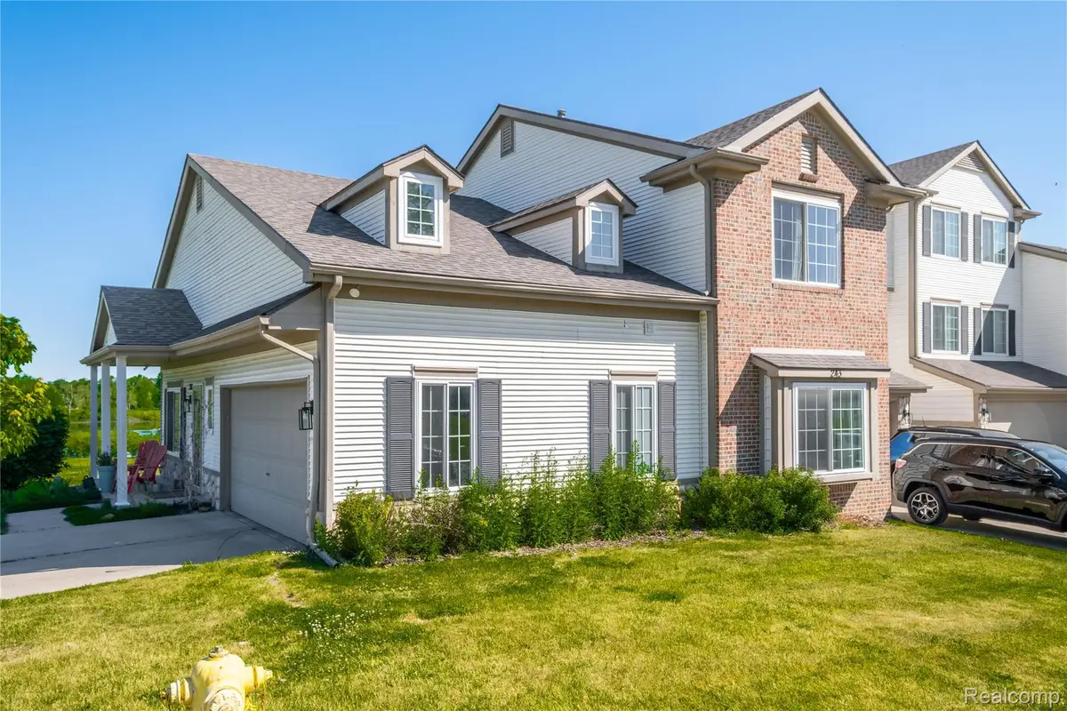 243 Oak Ridge Drive, Pontiac, MI 48341 - #1
