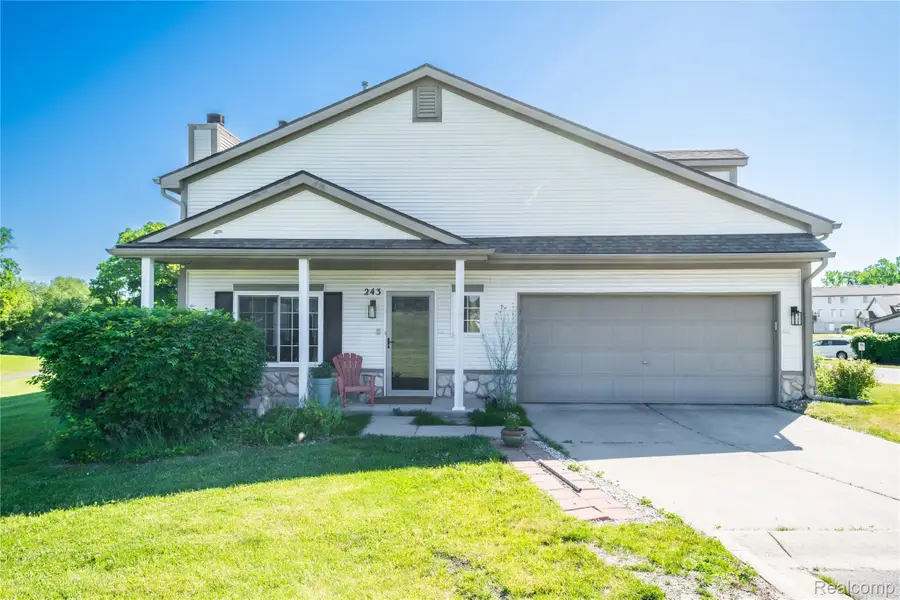243 Oak Ridge Drive, Pontiac, MI 48341 - #2
