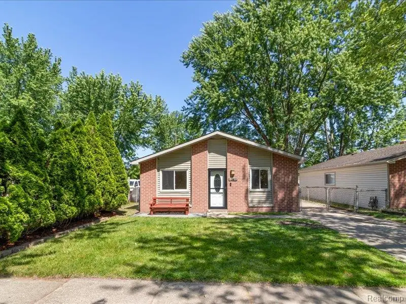 9255 Sylvia Street, Taylor, MI 48180 - #2