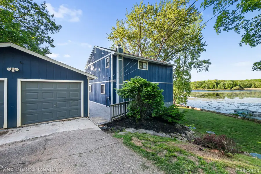 2881 Hope, White Lake, MI 48383 - #2