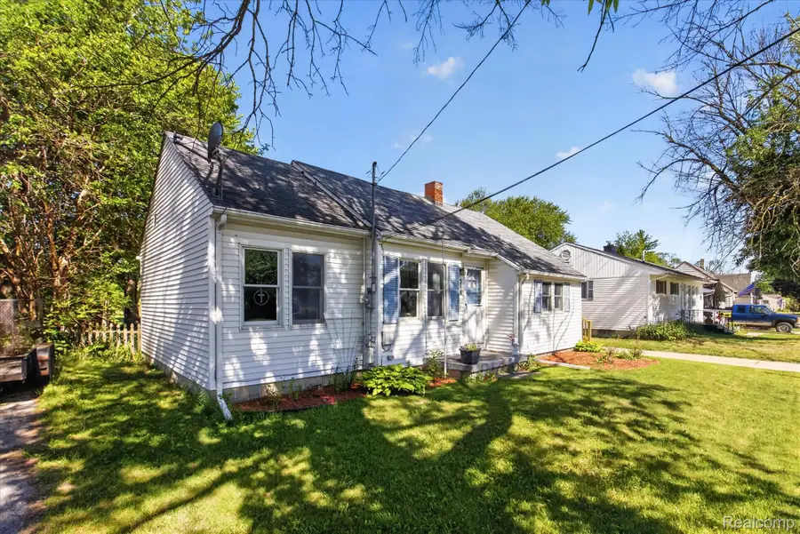 3005 Hanchett Street, Saginaw, MI 48604 - #2