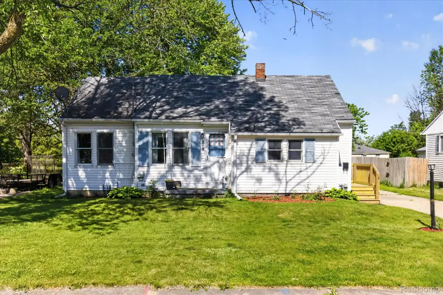 3005 Hanchett Street, Saginaw, MI 48604 - #3