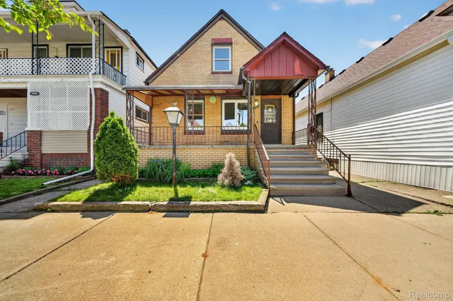 2978 Evaline Street, Hamtramck, MI 48212 - #3