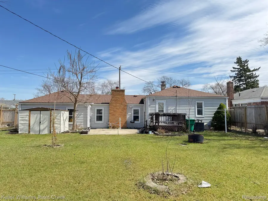 24275 Valley Avenue, Eastpointe, MI 48021 - #3