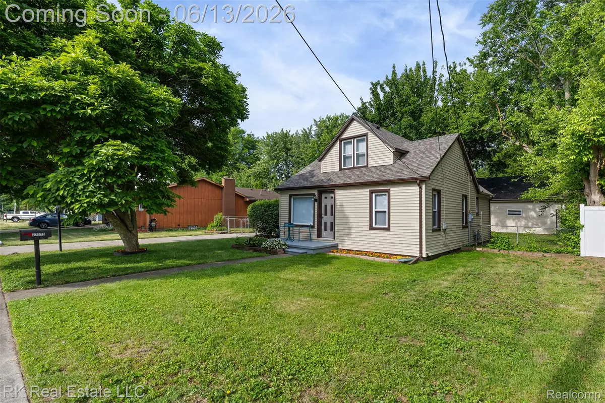 27073 Gilbert Drive, Warren, MI 48093 - #1