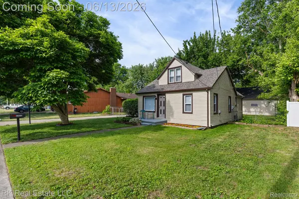 27073 Gilbert Drive, Warren, MI 48093