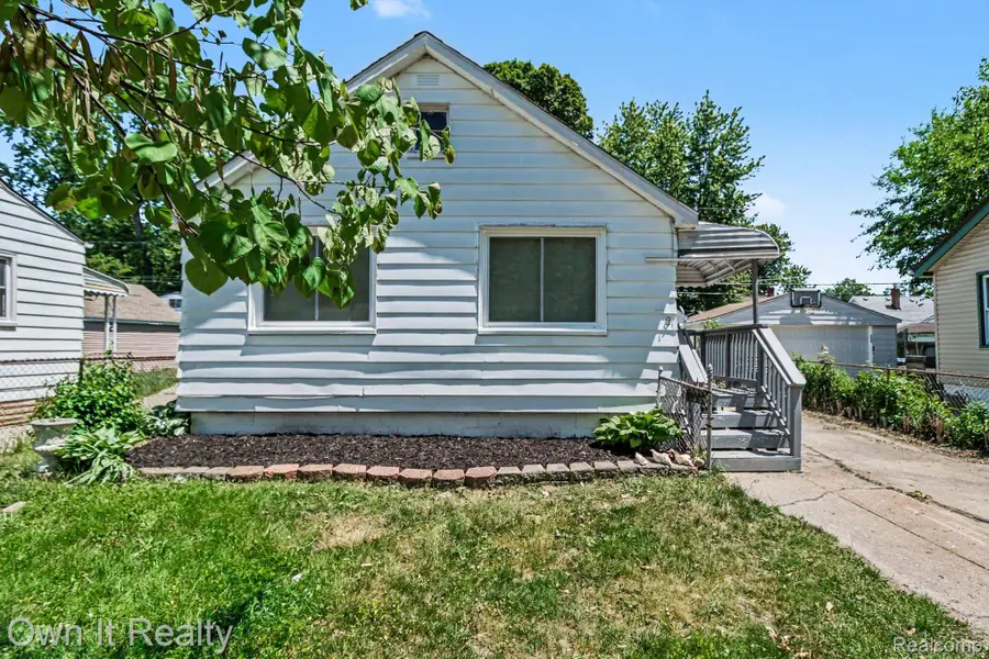 23432 Couzens Avenue, Hazel Park, MI 48030 - #2