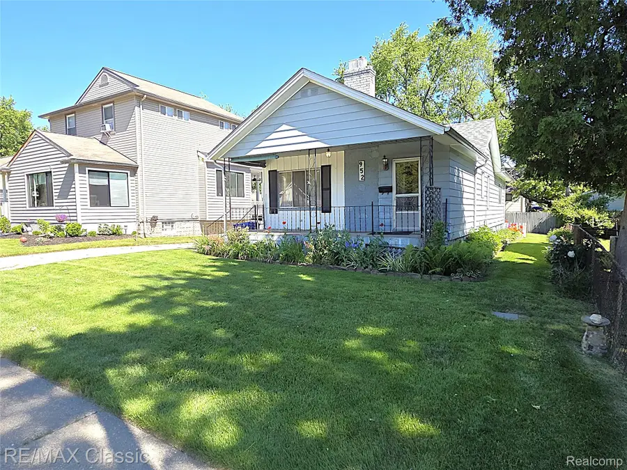 952 Lakeview Street, Waterford, MI 48328 - #2