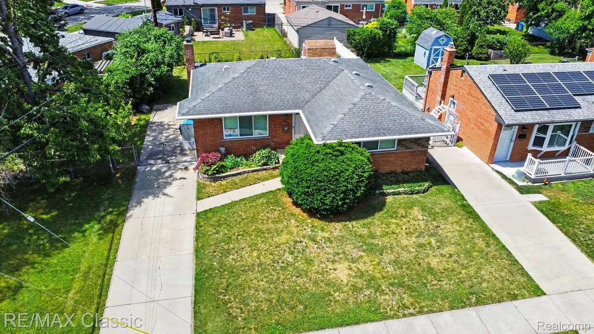 1842 Chaucer Avenue, Madison Heights, MI 48071 - #1